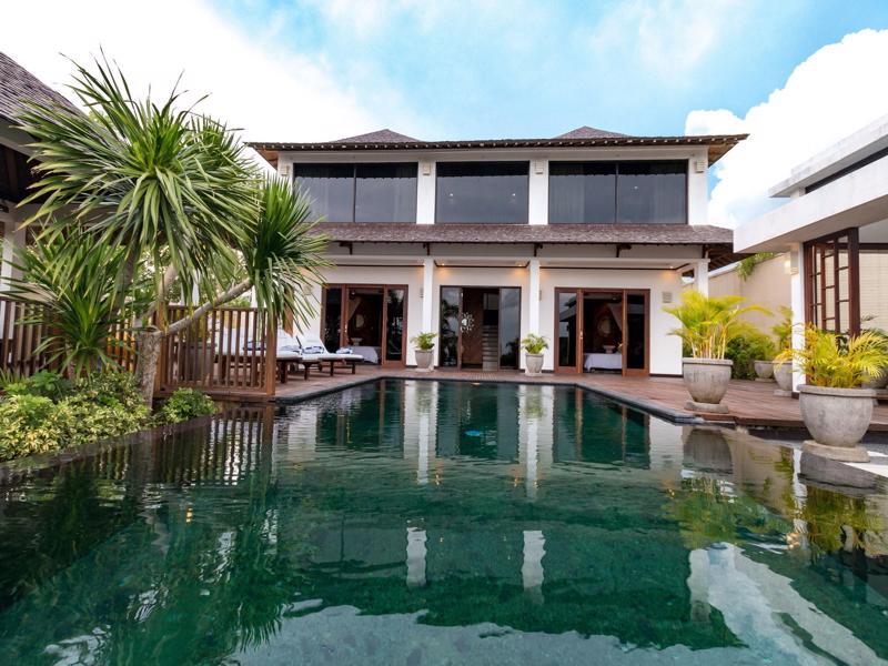Airis Luxury Villas & Spa Ungasan  Bagian luar foto